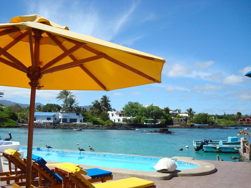 Hotel Solymar Puerto Ayora  Exterior photo