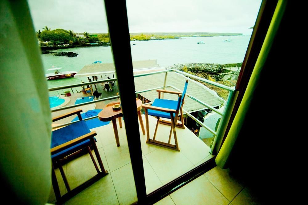 Hotel Solymar Puerto Ayora  Exterior photo